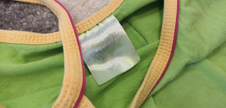 Nočná košeľa, 128