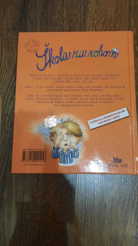 Kniha škola za rohom alebo nezbedy školáka šuška, 