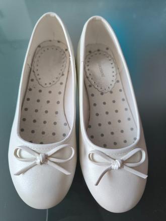 Perleťové balerínky, graceland,33