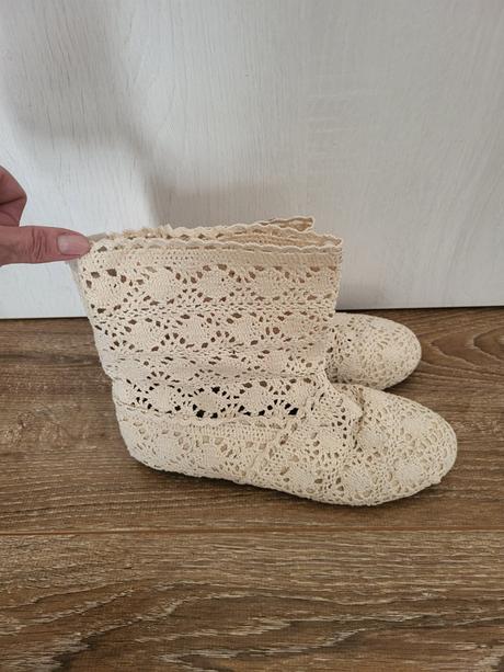 Krasne jarne cipkovane cizmy, 36