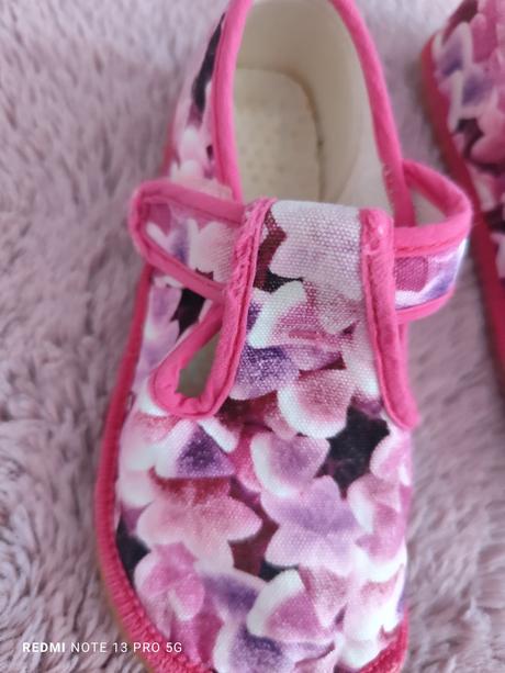 Papučky beda, beda,27