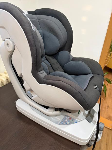 Autosedačka 0-18 kg, petite&mars
