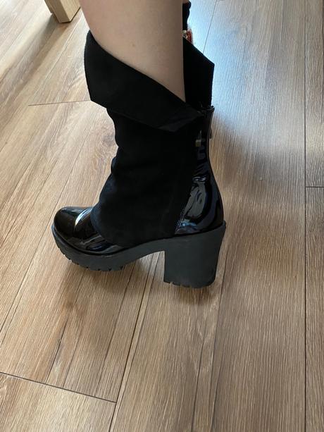 Cierne zateplene cizmy s lakovanou špičkou, 37