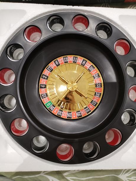 Hra drinking roulette set, 