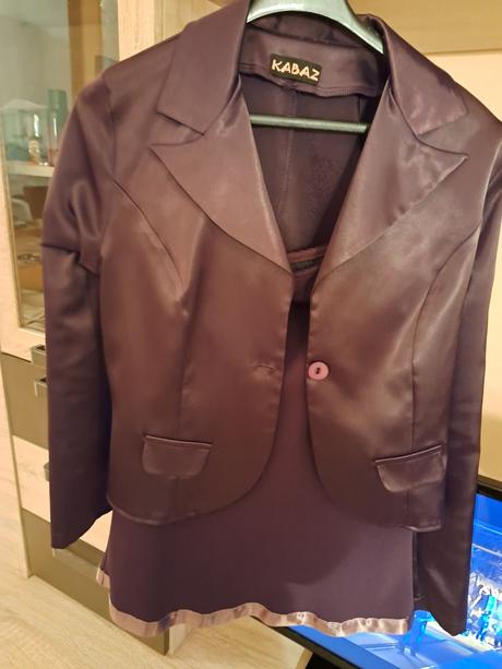 Dámsky kostým 38, 38