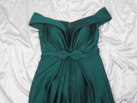 Kvalitné spoločenské šaty, 40