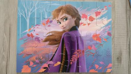 Drevené puzzle frozen,