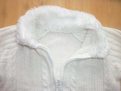 Svetrik s kozusinkovym golierom, mothercare,104