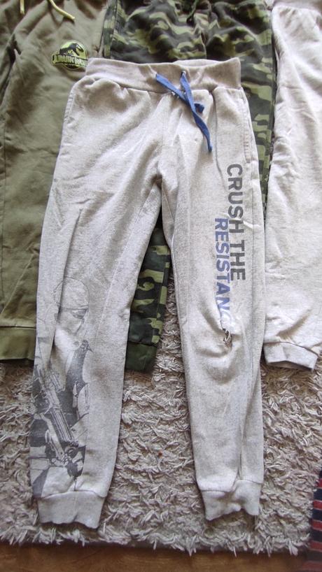 Tepláky v 134, pepco,134