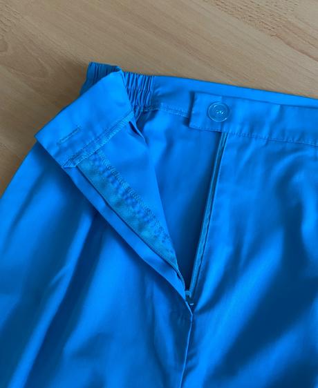 Zdravotnícka blúza a sukňa, s