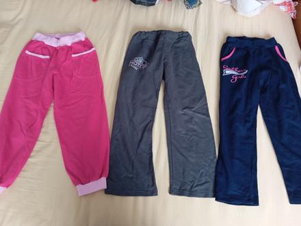 3x tepláky slovenská výroba, 116