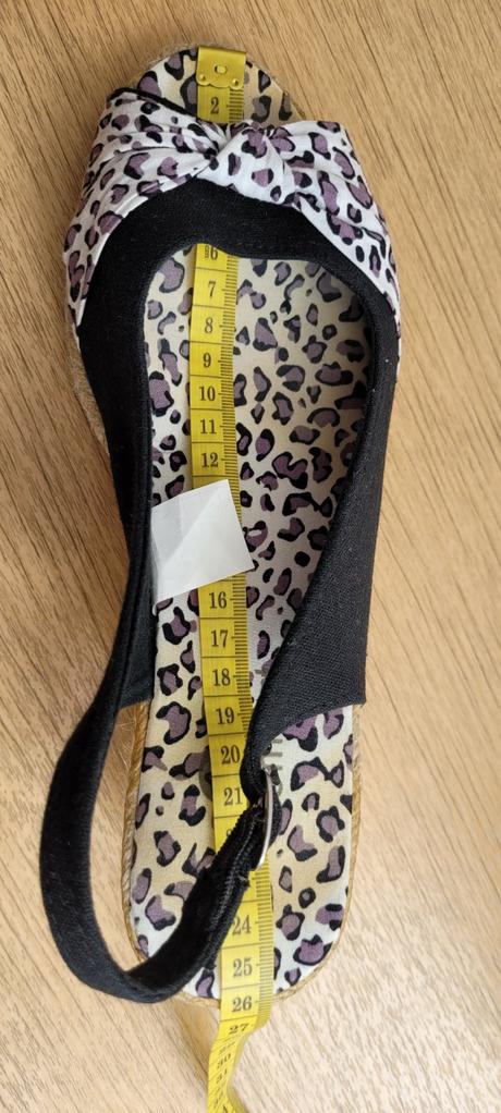 Sandále látkové, 39