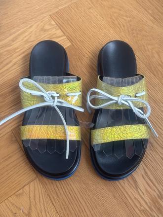 Pollini šľapky v.37, 37