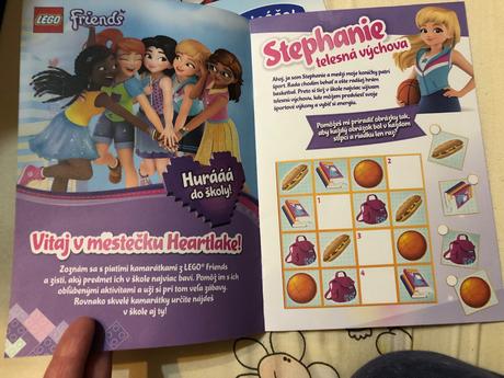 Papierové puzzle a hlavolamy a kartičky starwars,