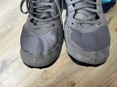 Tenisky na zápasenie v. 37, asics,37