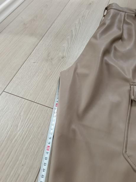 Kožené nohavice, 36