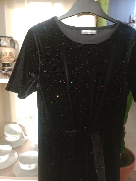 Krásne šaty s trblietkami, pepco,152