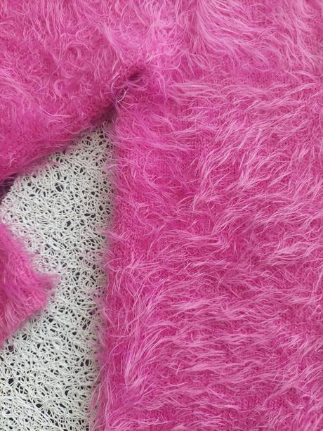 Chlpatučký pulovrík 122/128, h&m,122