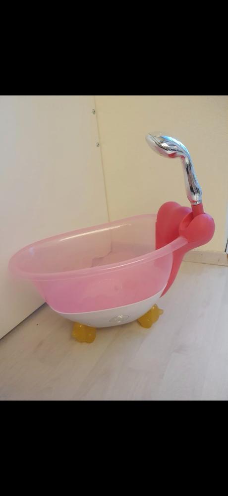 Vanička baby born s tečúcou vodou, 