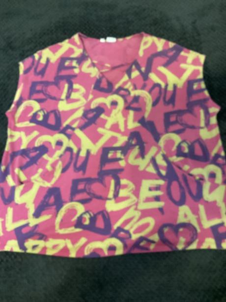 Farebne oversize tričko s vreckami - s poškodením, bonprix,56