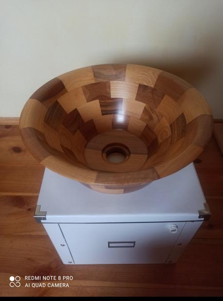 Umývadlo orech ručná praca, 