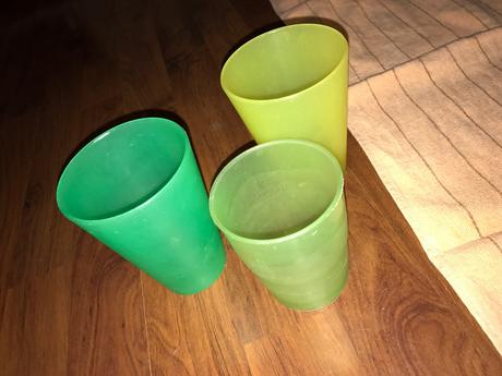 Uteráčik do škôlky + 3 poháre,