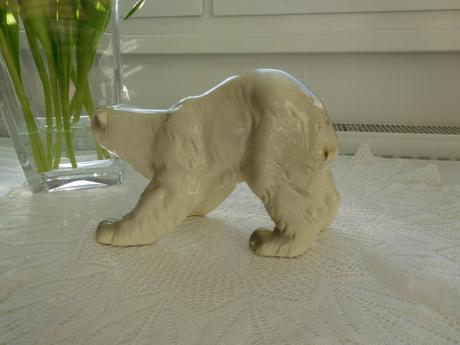 Veľká porcelánová figúrka - medveď polárny,