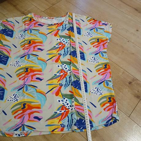 Pestrofarebné tričko, 46