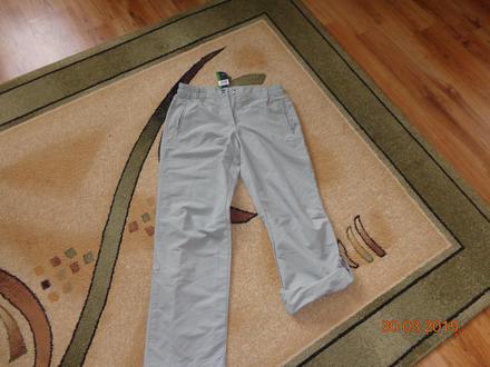 Sportove nohavice, 44