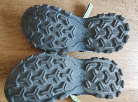 Sandálky s gumenou stielkou, quechua,30