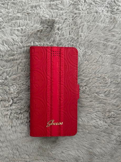 Guess púzdro na telefon, 