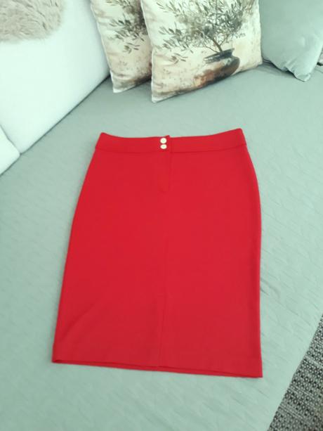 Predám 1x použitú dámsku sukňu, chantall, s, chantall,s