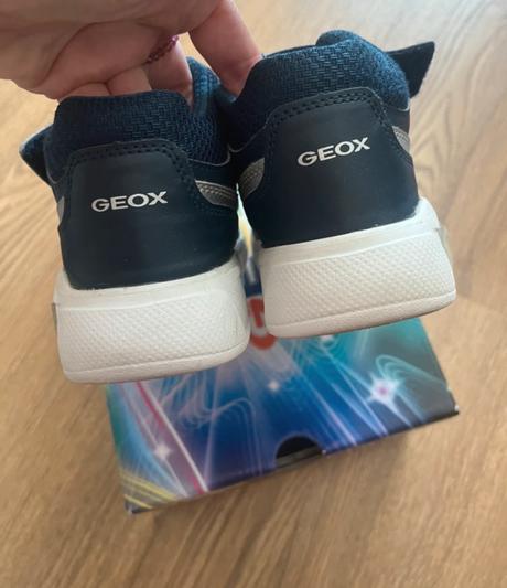 Geox blikajúce  tenisky 32, geox,32