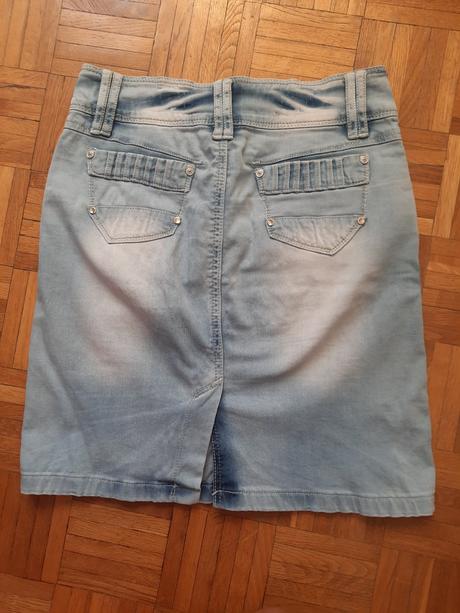 Dámska sukňa, 26