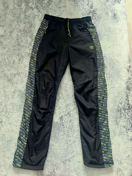 Športové zateplené  nohavice, umbro,152