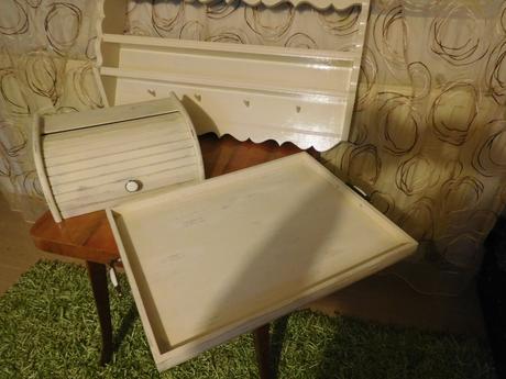 Drevená polica retro,, 