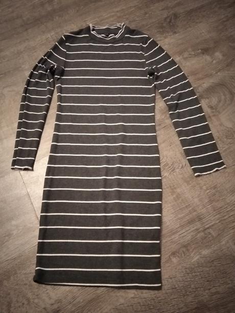 Priliehavé šaty, reserved,128