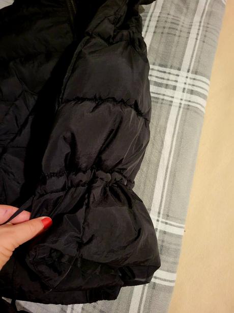 Krásna zimná vesta v páse na šnúrku, s