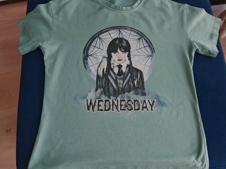 Tričko wednesday 140 až s , pisane s,