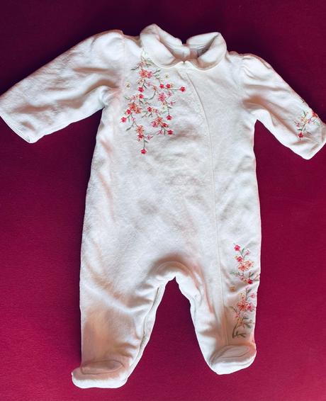 Zamatovy overalik amer. znacky first impresions, 62