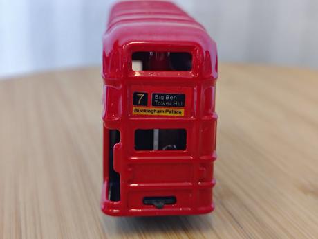 Kovový autobus londýn awn s orezávadlom, 9 cm,