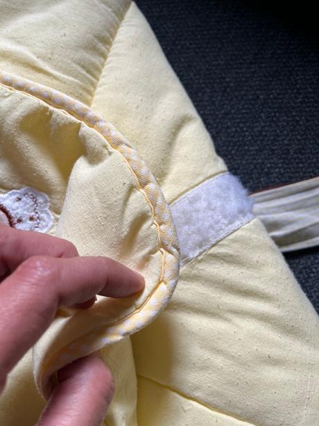 Žltá zavinovačka,