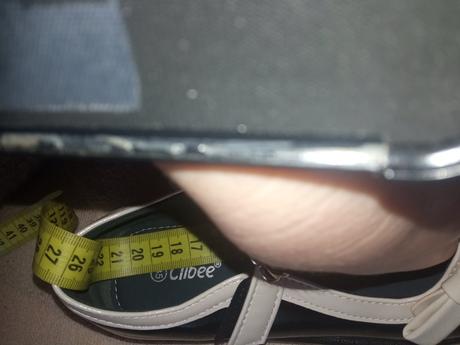 Balerínky lakovky, 33