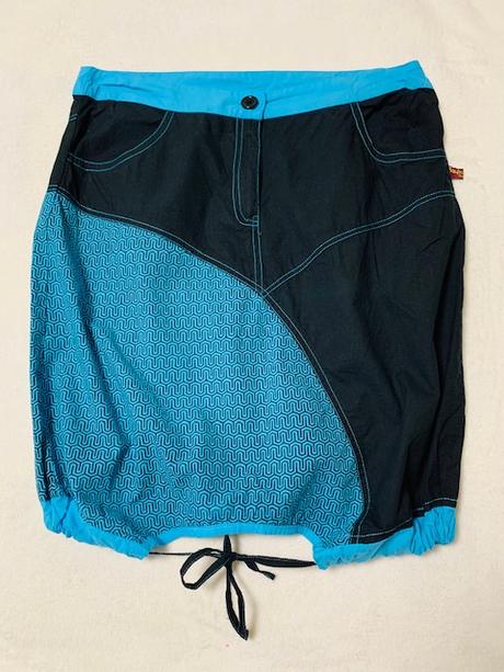 Čierno-modrá letná sukňa, m