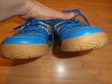 Tenisky-halovky, asics,32