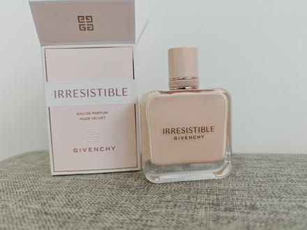 Parfum 50 ml - givenchy irresistible nude velvet, 