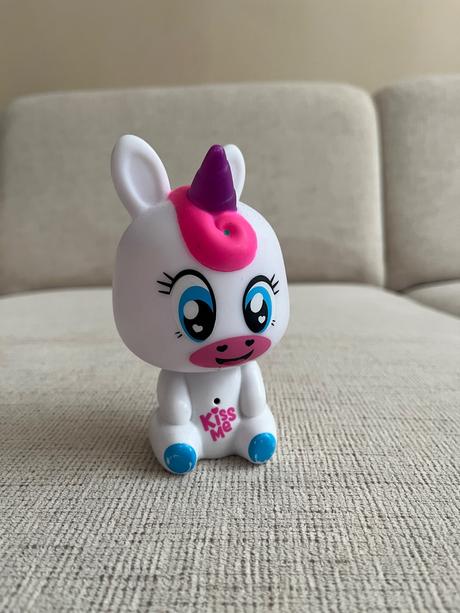 Lumiluvs jednorozec, 