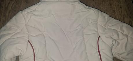 Bledučko ružová bunda, 122