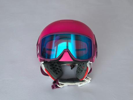 Dievčenská lyžiarska prilba a okuliare zn. atomic, atomic,s