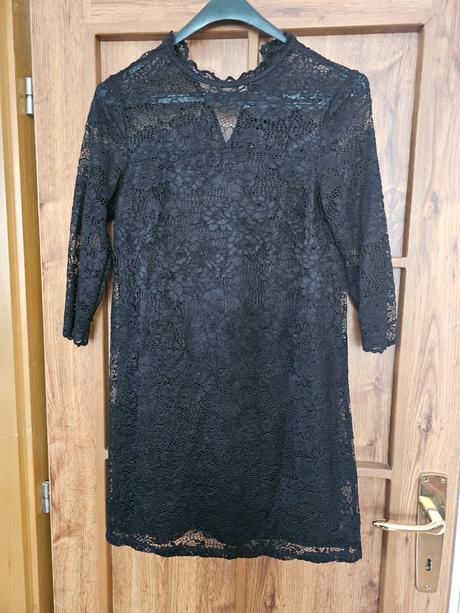 Luxusné krajkové šaty, f&f,36